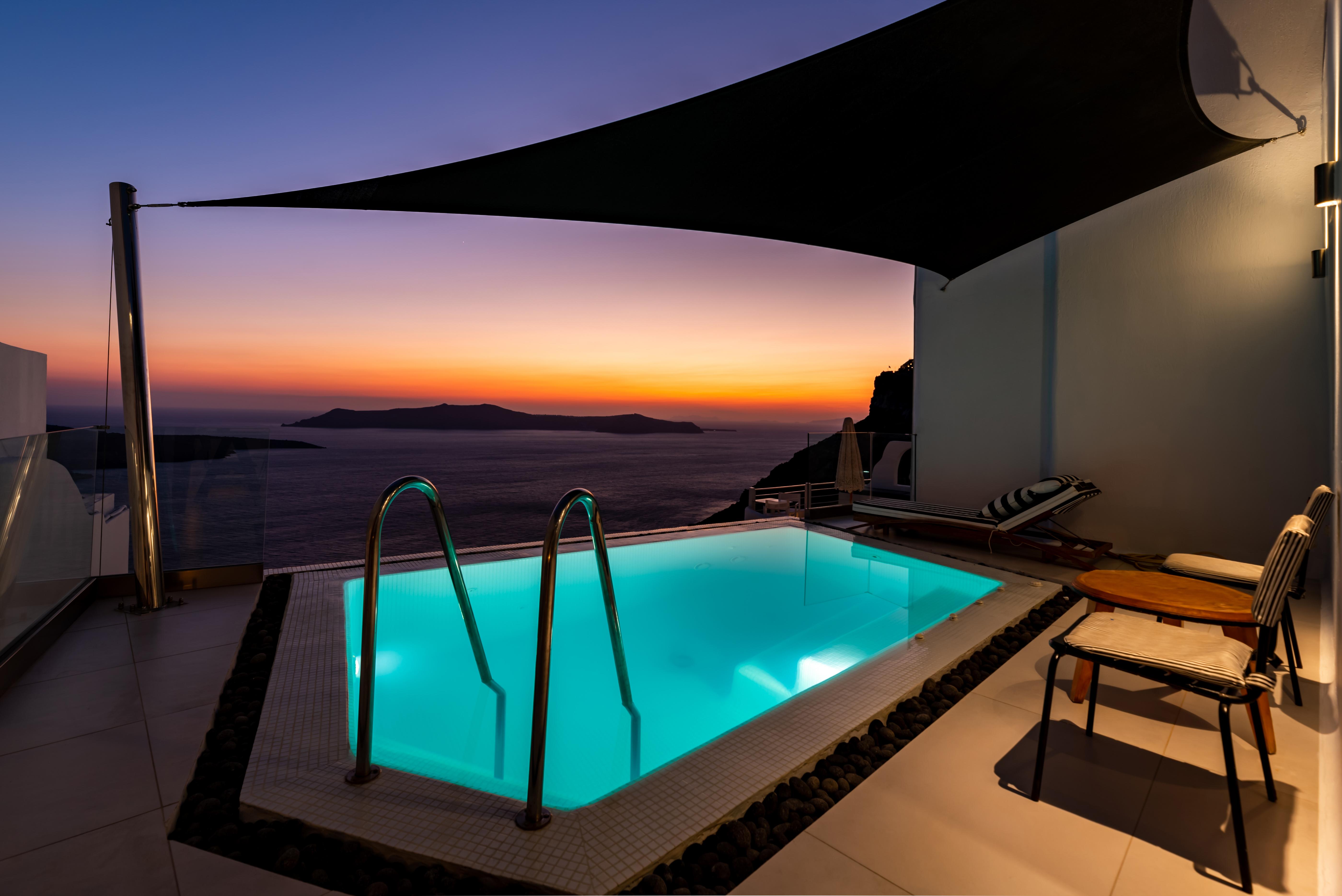 Daydream Luxury Suites Fira  Bagian luar foto