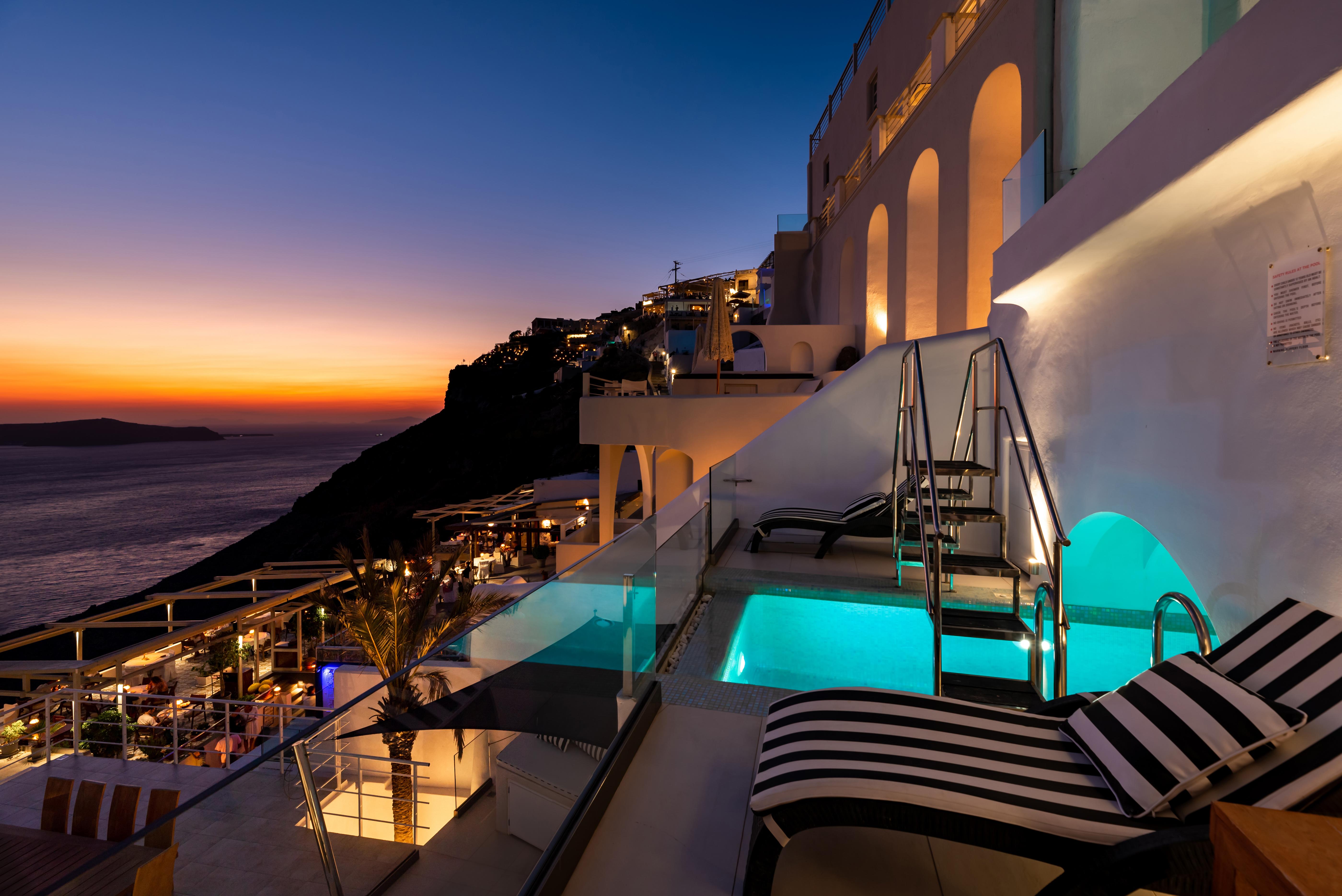 Daydream Luxury Suites Fira  Bagian luar foto