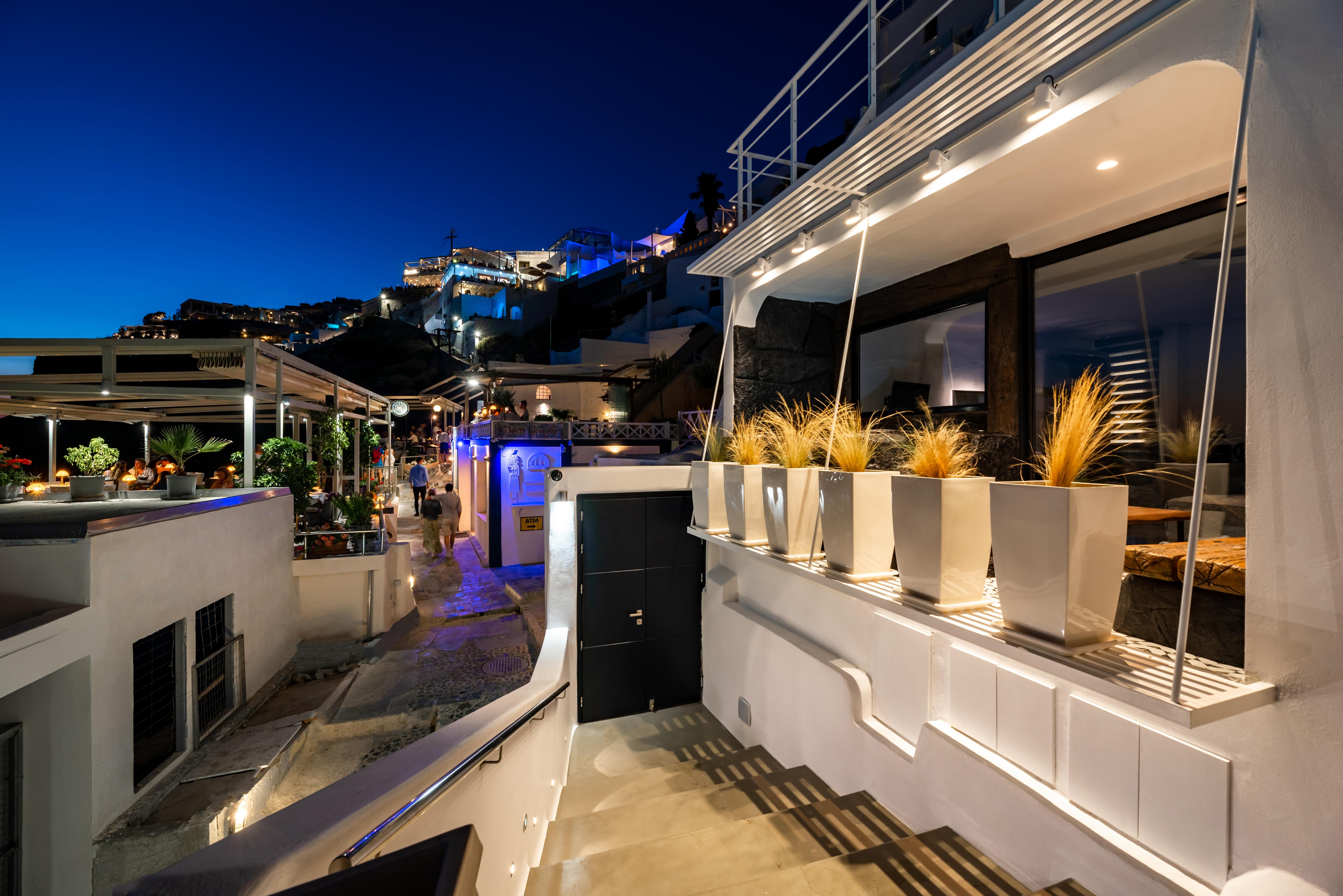 Daydream Luxury Suites Fira  Bagian luar foto