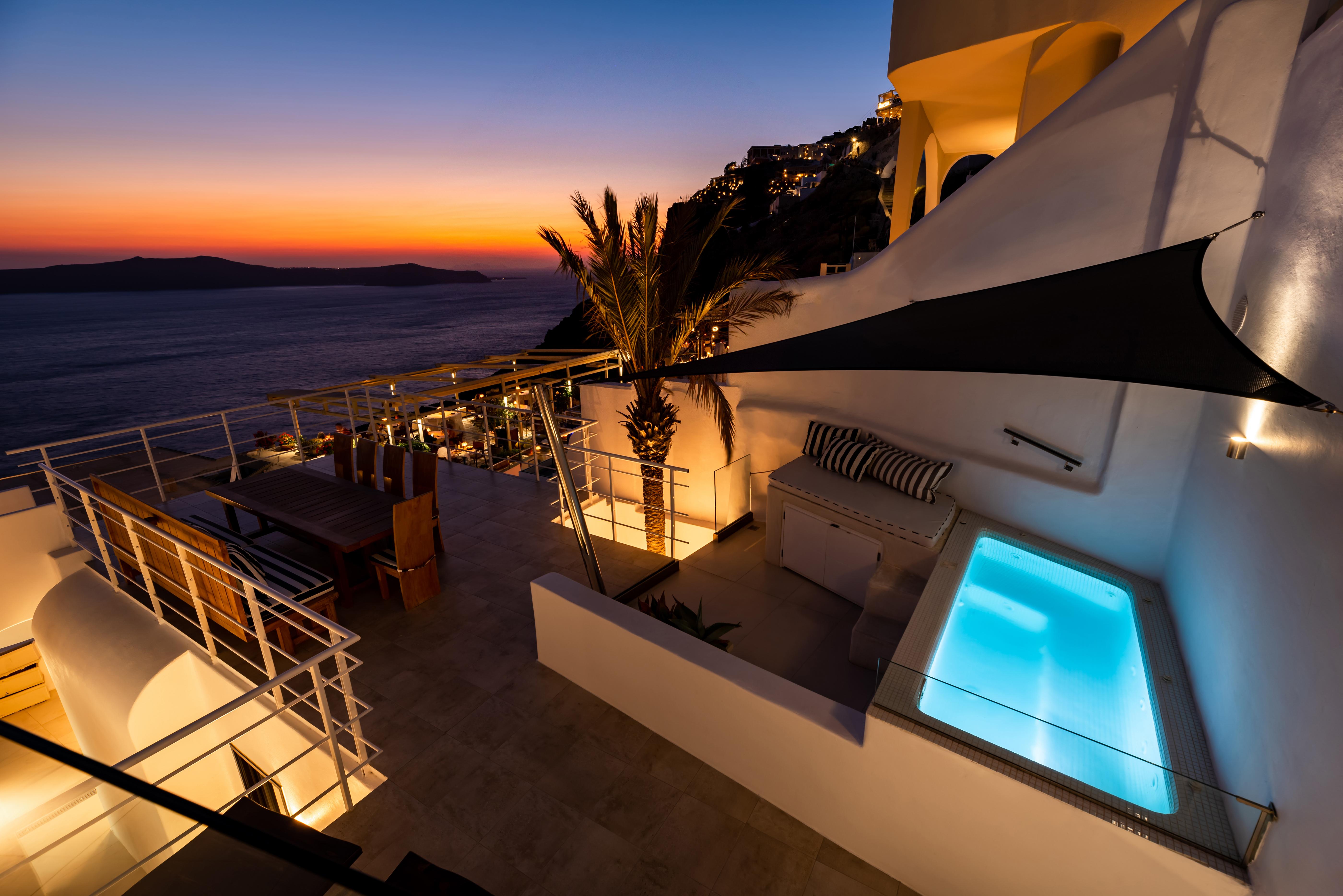 Daydream Luxury Suites Fira  Bagian luar foto